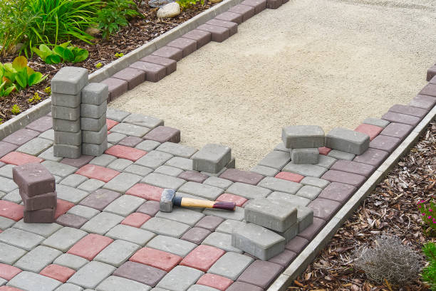 Best Driveway Paving Company  in Munfordville, KY